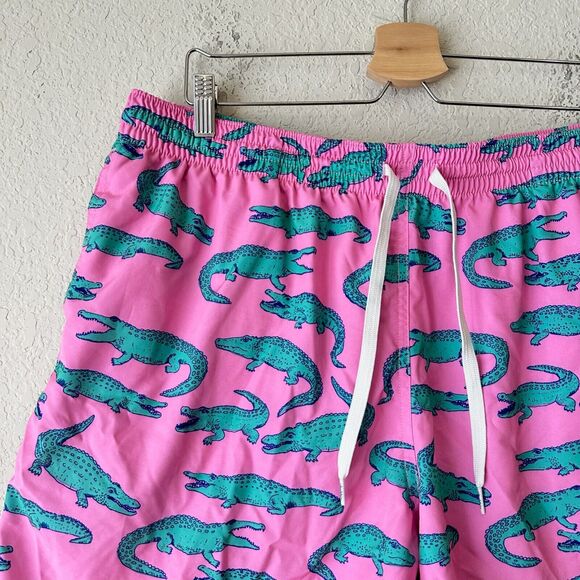 NWOT CHUBBIES The Glades 5.5" Pink Alligator Swim Trunks - Picture 2 of 10